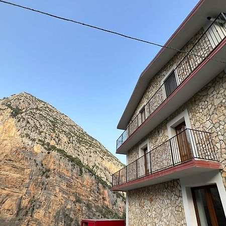 L'Oasi Del Raganello Bed & Breakfast Civita Eksteriør bilde