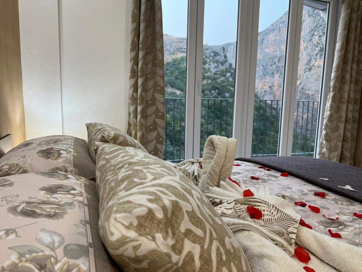 L'Oasi Del Raganello Bed & Breakfast Civita Eksteriør bilde