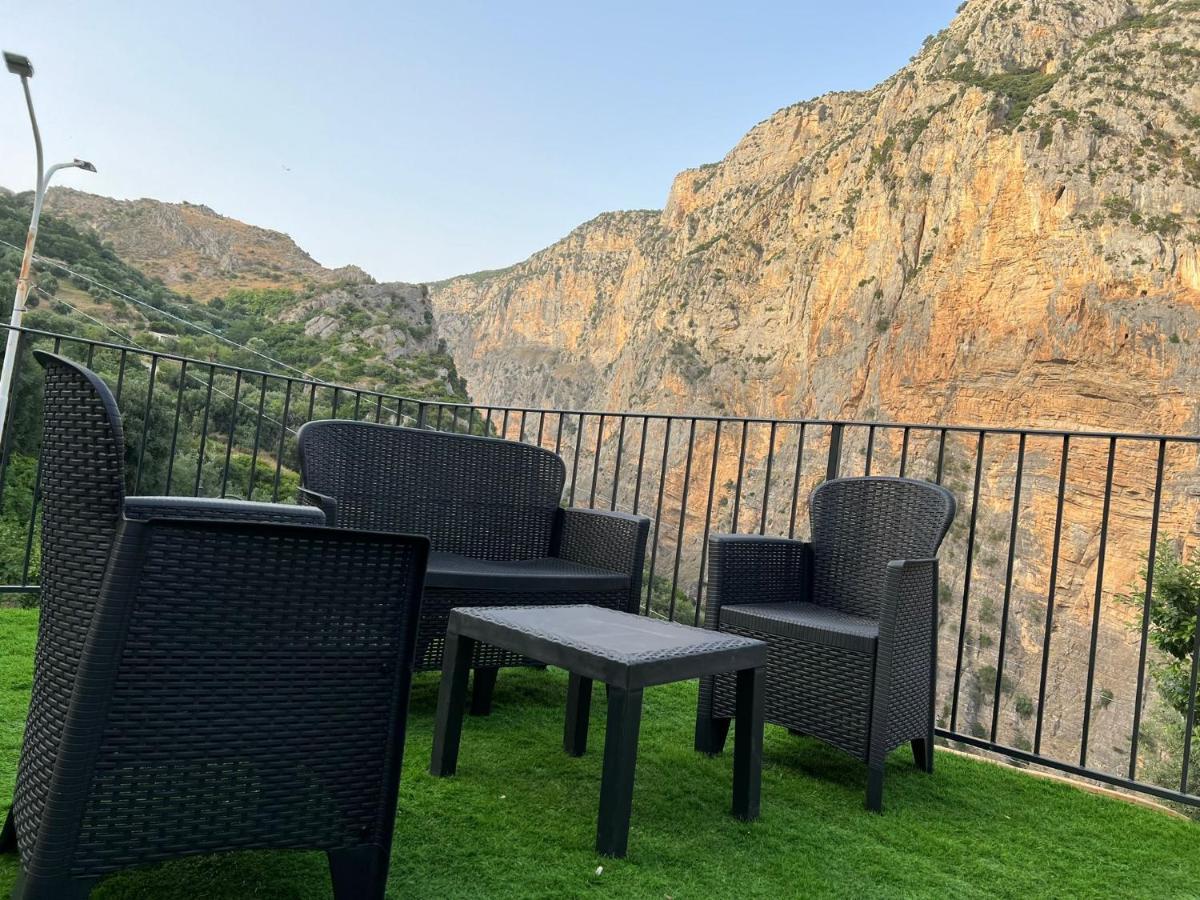 L'Oasi Del Raganello Bed & Breakfast Civita Eksteriør bilde