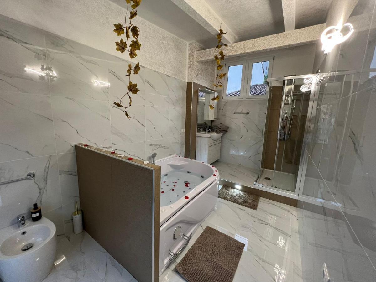 L'Oasi Del Raganello Bed & Breakfast Civita Eksteriør bilde